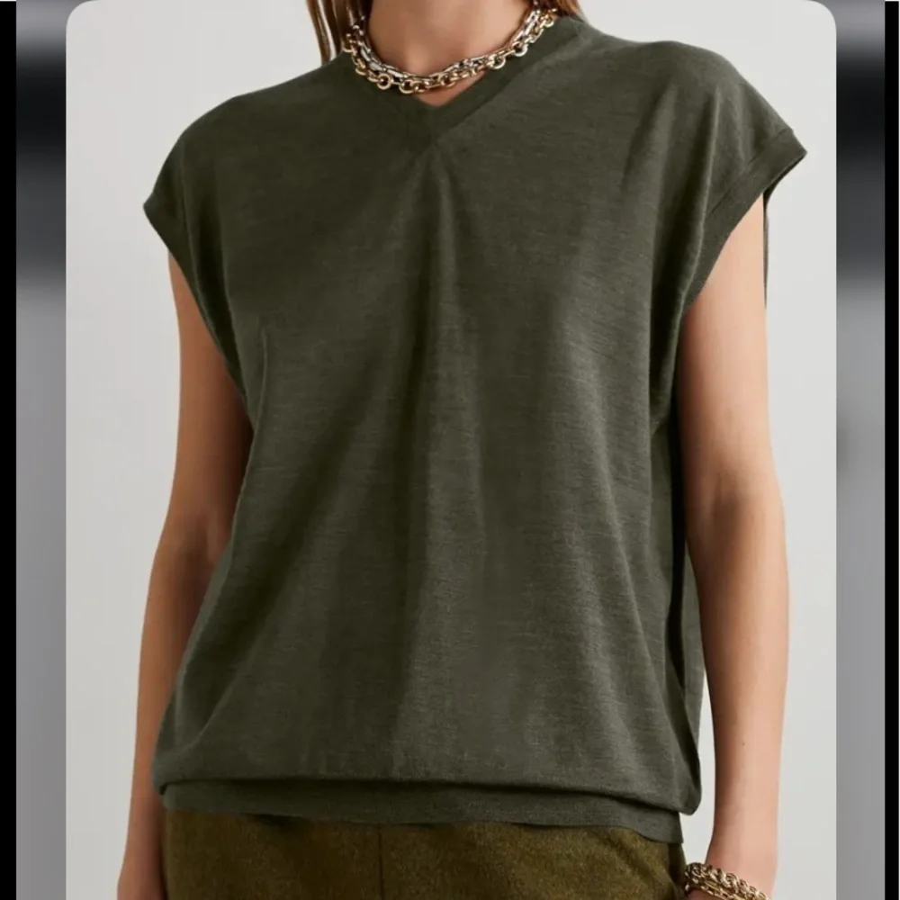 The Row 100% Merino Wool Vest Down Top Deep Moss s2. - Picture 2 of 16